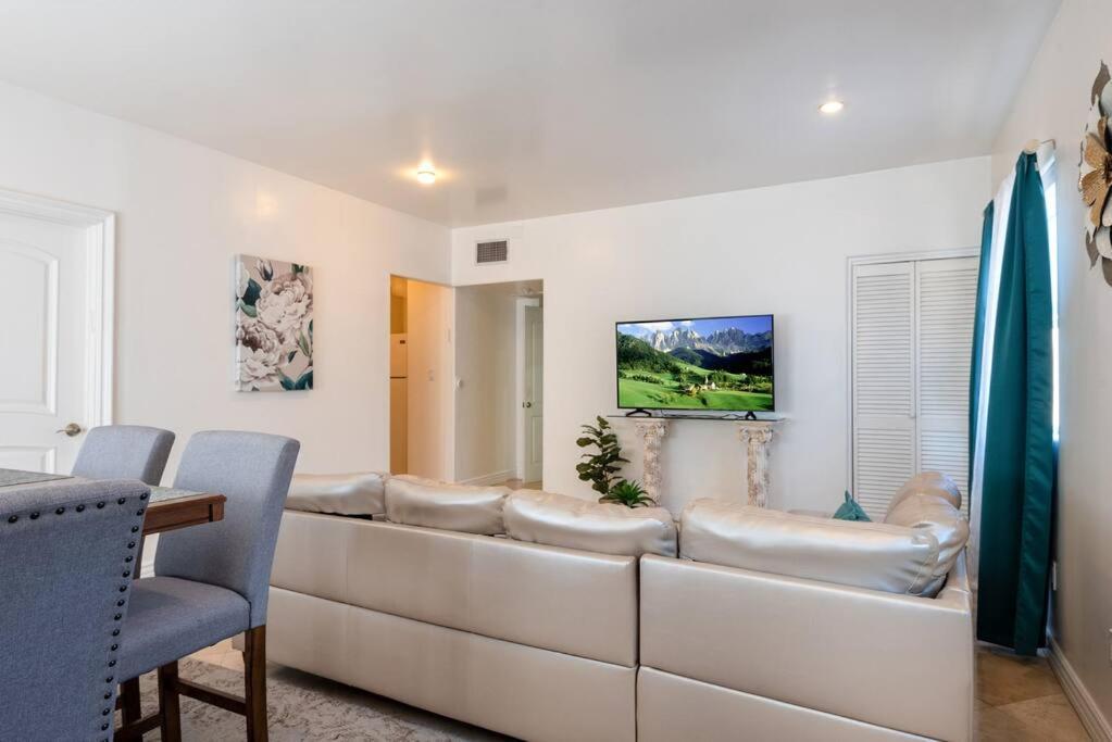 Apartamento Luxe In Beverly Hills Sleeps 6