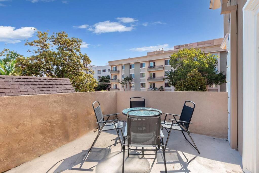 Luxe In Beverly Hills Sleeps 6 Apartamento Los Angeles